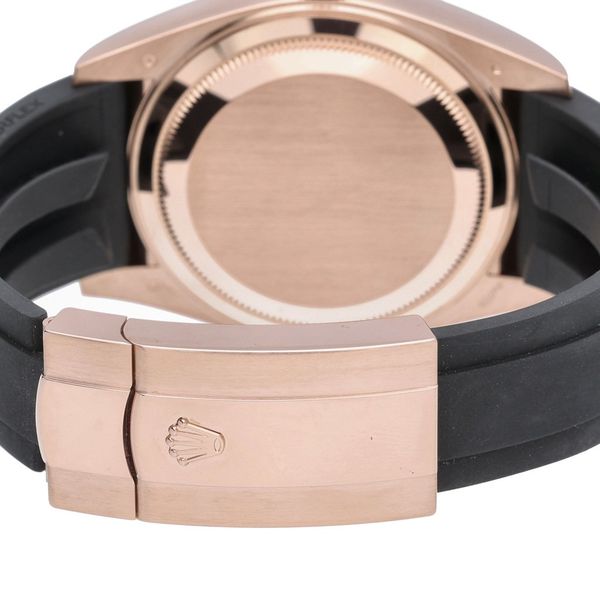 Rolex Sky-Dweller 326235